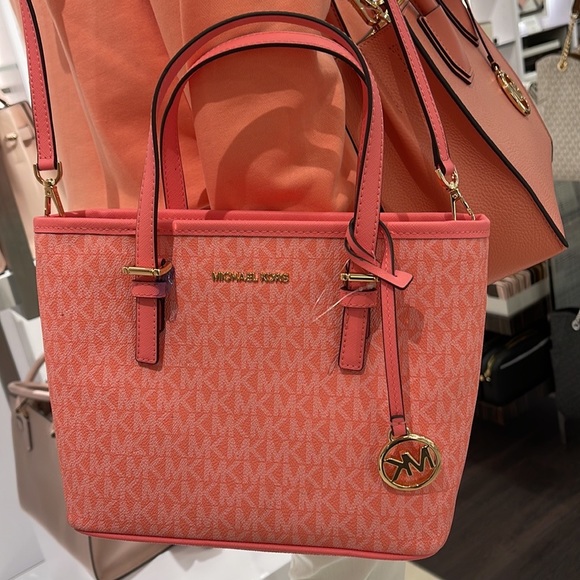 Michael Kors Jet Set Travel XS Carryall Tote Top Zip Tote Grapefruit - Picture 4 of 16